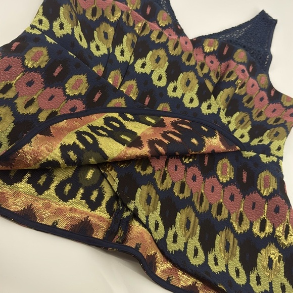 Anthropologie HD In Paris Yana Brocade Metallic Crochet Peplum Sleeveless Top - Picture 6 of 12